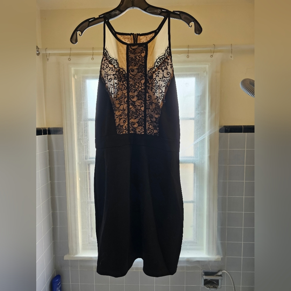 FOREVER 21 - Black and cream lace mini dress Large